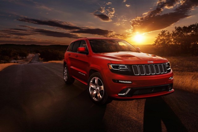 2014 Jeep Grand Cherokee SRT (5).jpg